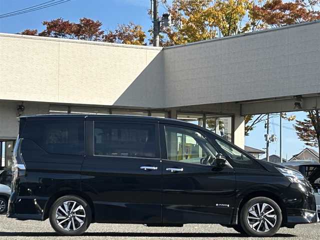 日産 セレナ e－パワー ハイウェイスター V 宮城県 2019(令1)年 7.1万km ダイヤモンドブラック 純正SDナビ（フルセグTV、BT、AM、FM、SD、DVD、CD、ブルーレイ）//フリップダウンモニター//日産プロパイロット//純正エアロ（フロント、サイド）//ビルトインETC2.0//純正AW//ドラレコ//全周囲カメラ//純正フロアマット//BSM//両側パワースライドドア//前席シートヒーター//電動格納ドアミラー//パーキングアシスト//スマートキー//オートライト