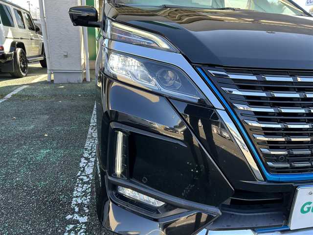 日産 セレナ e－パワー ハイウェイスター V 宮城県 2019(令1)年 7.1万km ダイヤモンドブラック 純正SDナビ（フルセグTV、BT、AM、FM、SD、DVD、CD、ブルーレイ）//フリップダウンモニター//日産プロパイロット//純正エアロ（フロント、サイド）//ビルトインETC2.0//純正AW//ドラレコ//全周囲カメラ//純正フロアマット//BSM//両側パワースライドドア//前席シートヒーター//電動格納ドアミラー//パーキングアシスト//スマートキー//オートライト