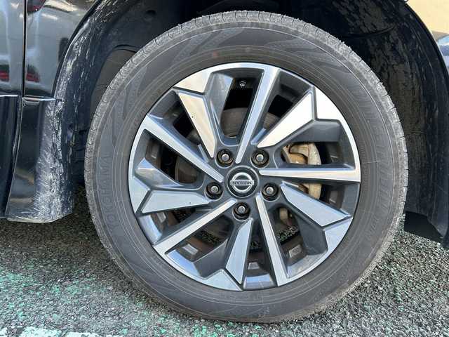 日産 セレナ e－パワー ハイウェイスター V 宮城県 2019(令1)年 7.1万km ダイヤモンドブラック 純正SDナビ（フルセグTV、BT、AM、FM、SD、DVD、CD、ブルーレイ）//フリップダウンモニター//日産プロパイロット//純正エアロ（フロント、サイド）//ビルトインETC2.0//純正AW//ドラレコ//全周囲カメラ//純正フロアマット//BSM//両側パワースライドドア//前席シートヒーター//電動格納ドアミラー//パーキングアシスト//スマートキー//オートライト