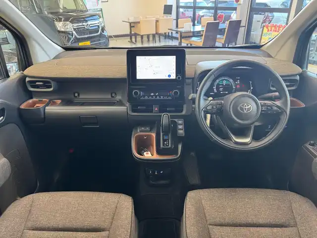 トヨタ シエンタ ハイブリッド Z 滋賀県 2024(令6)年 1.3万km アーバンカーキ ワンオーナー/純正ディスプレイオーディオコネクティッドナビ対応/　Bluetooth appleCarPlay/バックカメラ/ETC2.0/ブラインドスポットモニター/Toyota Safety Sense /プリクラッシュセーフティ/レーンディパーチャーアラート/レーントレーシングアシスト/アダプティブハイビームシステム/ロードサインアシスト/ドライバー異常時対応システム/プロアクティブドライビングアシスト/発進遅れ告知機能/ドライブレコーダー/純正LEDヘッドライト/純正フロアマット/純正ドアバイザー/スマートキー×2/プッシュスタート/