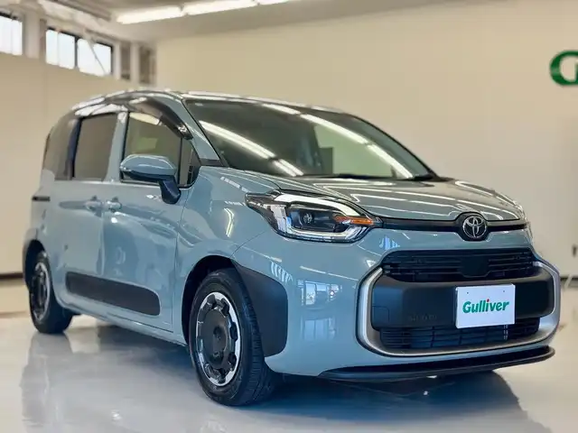 トヨタ シエンタ ハイブリッド Z 滋賀県 2024(令6)年 1.3万km アーバンカーキ ワンオーナー/純正ディスプレイオーディオコネクティッドナビ対応/　Bluetooth appleCarPlay/バックカメラ/ETC2.0/ブラインドスポットモニター/Toyota Safety Sense /プリクラッシュセーフティ/レーンディパーチャーアラート/レーントレーシングアシスト/アダプティブハイビームシステム/ロードサインアシスト/ドライバー異常時対応システム/プロアクティブドライビングアシスト/発進遅れ告知機能/ドライブレコーダー/純正LEDヘッドライト/純正フロアマット/純正ドアバイザー/スマートキー×2/プッシュスタート/