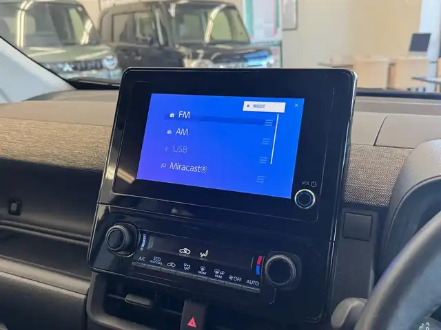 トヨタ シエンタ ハイブリッド Z 滋賀県 2024(令6)年 1.3万km アーバンカーキ ワンオーナー/純正ディスプレイオーディオコネクティッドナビ対応/　Bluetooth appleCarPlay/バックカメラ/ETC2.0/ブラインドスポットモニター/Toyota Safety Sense /プリクラッシュセーフティ/レーンディパーチャーアラート/レーントレーシングアシスト/アダプティブハイビームシステム/ロードサインアシスト/ドライバー異常時対応システム/プロアクティブドライビングアシスト/発進遅れ告知機能/ドライブレコーダー/純正LEDヘッドライト/純正フロアマット/純正ドアバイザー/スマートキー×2/プッシュスタート/