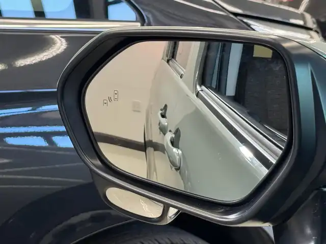 トヨタ シエンタ ハイブリッド Z 滋賀県 2024(令6)年 1.3万km アーバンカーキ ワンオーナー/純正ディスプレイオーディオコネクティッドナビ対応/　Bluetooth appleCarPlay/バックカメラ/ETC2.0/ブラインドスポットモニター/Toyota Safety Sense /プリクラッシュセーフティ/レーンディパーチャーアラート/レーントレーシングアシスト/アダプティブハイビームシステム/ロードサインアシスト/ドライバー異常時対応システム/プロアクティブドライビングアシスト/発進遅れ告知機能/ドライブレコーダー/純正LEDヘッドライト/純正フロアマット/純正ドアバイザー/スマートキー×2/プッシュスタート/