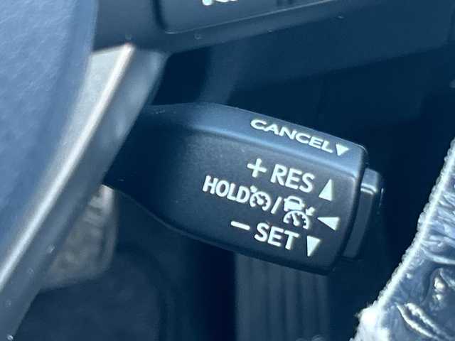 レクサス ＲＸ 200t バージョンL 大阪府 2016(平28)年 4.4万km ソニッククォーツ １２．３型ナビ（フルセグ/Bluetooth/DVD/CD)/サンルーフ　/ブラインドスポットモニター　/レーダークルーズコントロール　/全方位カメラ/ヘッドアップディスプレイ　/衝突被害軽減システム　/横滑り防止装置　/レーンキープアシスト　/オートマチックハイビーム/コーナーセンサー/純正アルミホイール/純正LED/ワンオーナー/シートヒーター/レーザーシート/パワーシート/ドライブレコーダー/ビルトインETC2.0/スペアキー1本/保証書/取扱説明書