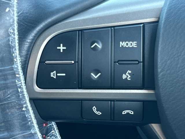 レクサス ＲＸ 200t バージョンL 大阪府 2016(平28)年 4.4万km ソニッククォーツ １２．３型ナビ（フルセグ/Bluetooth/DVD/CD)/サンルーフ　/ブラインドスポットモニター　/レーダークルーズコントロール　/全方位カメラ/ヘッドアップディスプレイ　/衝突被害軽減システム　/横滑り防止装置　/レーンキープアシスト　/オートマチックハイビーム/コーナーセンサー/純正アルミホイール/純正LED/ワンオーナー/シートヒーター/レーザーシート/パワーシート/ドライブレコーダー/ビルトインETC2.0/スペアキー1本/保証書/取扱説明書