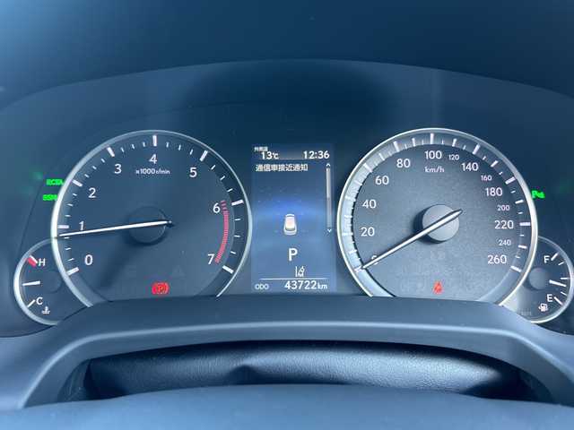 レクサス ＲＸ 200t バージョンL 大阪府 2016(平28)年 4.4万km ソニッククォーツ １２．３型ナビ（フルセグ/Bluetooth/DVD/CD)/サンルーフ　/ブラインドスポットモニター　/レーダークルーズコントロール　/全方位カメラ/ヘッドアップディスプレイ　/衝突被害軽減システム　/横滑り防止装置　/レーンキープアシスト　/オートマチックハイビーム/コーナーセンサー/純正アルミホイール/純正LED/ワンオーナー/シートヒーター/レーザーシート/パワーシート/ドライブレコーダー/ビルトインETC2.0/スペアキー1本/保証書/取扱説明書