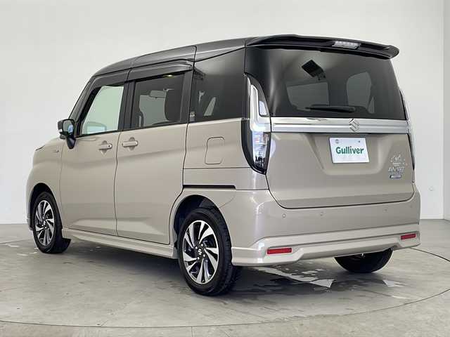 スズキ ソリオ バンディット HV MV 千葉県 2024(令6)年 0.5万km キャラバンアイボリーパールM / ガンメタリック2トーン スズキセーフティサポート/ワンオーナー/純正8型ナビ/Bluetooth対応 DVD/両側電動スライドドア/前席シートヒーター /LEDヘッドライト/オートライトコントロール/レーンキープアシスト /リアセンサー/ビルトインETC/純正15インチアルミホイール/スマートキー×2/エンジンプッシュスタート/純正フロアマット/純正ドアバイザー/保証書/取扱説明書/整備記録簿有り
