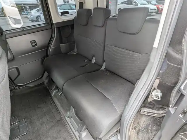 トヨタ タンク G 栃木県 2017(平29)年 7.9万km ブラックマイカメタリック ”(株)IDOMが運営する【じしゃロン宇都宮店】の自社ローン対象車両になります。こちらは現金またはオートローンご利用時の価格です。自社ローンご希望の方は別途その旨お申付け下さい。/純正ナビ(CD/DVD/TV/BT)/バックカメラ/クルーズコントロール/両側パワースライドドア/横滑り防止装置/ETC/アイドリングストップ/LEDヘッドライト/オートライト/社外16インチAW/社外エアロ(F＋S＋R)/ブレーキキャリパー/プッシュスタート/スマートキー/フロアマット