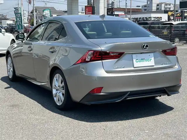 レクサス ＩＳ 300h バージョンL 広島県 2014(平26)年 10.2万km ソニックチタニウム ワンオーナー/純正ナビ/「CD/DVD/Bluetooth/フルセグTV」/バックカメラ/ETC/ドライブレコーダー/レザーシート/シートヒーター「D/N席」/エアシート「D/N席」/パワーシート/メモリーシート「D席」/衝突被害軽減システム/レーダークルーズコントロール/ブラインドスポットモニター/コーナーセンサ/LEDヘッドライト/オートライト/リアロールサンシェード/純正フロアマット/純正17インチAW/プッシュスタート/スペアキー×1/保障書/取扱説明書