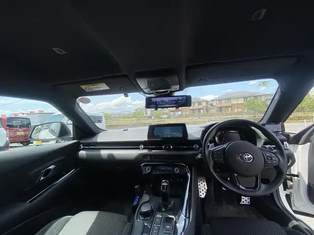 トヨタ スープラ SZ 福岡県 2022(令4)年 0.7万km パール ・レーダークルーズコントロール/・純正ナビ/USB/Bluetooth/・バックカメラ/・前後ドライブレコーダー/・フルセグ/・社外ETC/・純正17AW/・車高調/・プッシュスタート/・パーキングアシスト/・スマートキー/・スペアキー/・フルエアロパーツ/・オートライト/・LEDライト/・保証書/・取扱説明書