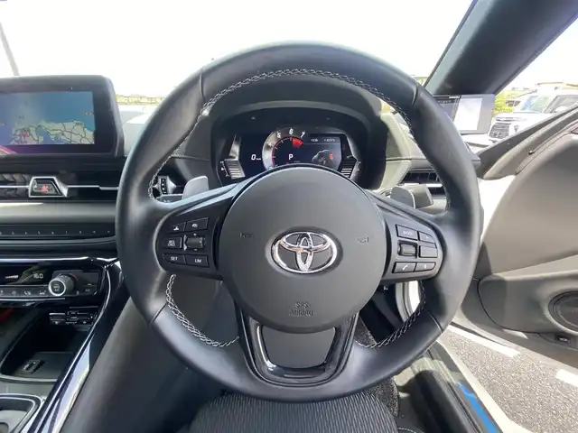 トヨタ スープラ SZ 福岡県 2022(令4)年 0.7万km パール ・レーダークルーズコントロール/・純正ナビ/USB/Bluetooth/・バックカメラ/・前後ドライブレコーダー/・フルセグ/・社外ETC/・純正17AW/・車高調/・プッシュスタート/・パーキングアシスト/・スマートキー/・スペアキー/・フルエアロパーツ/・オートライト/・LEDライト/・保証書/・取扱説明書