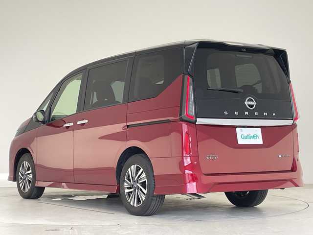 日産 セレナ e－パワー ハイウェイスター V 愛知県 2023(令5)年 0.1万km 赤 プロパイロット/純正12.3型ディズプレイオーディオナビ/レーダークルーズコントロール/全方位カメラ/両側パワースライドドア/ハンズフリースライドドア/コーナーセンサー/ワイヤレス充電器/ブラインドスポットモニター/LEDヘッドライト/インテリジェントミラー/リアオートエアコン/オートマチックハイビーム/ドライブレコーダー/シートヒーター/ステアリングヒーター/フリップダウンモニター/純正アルミホイール/スマートキー/プッシュスタート