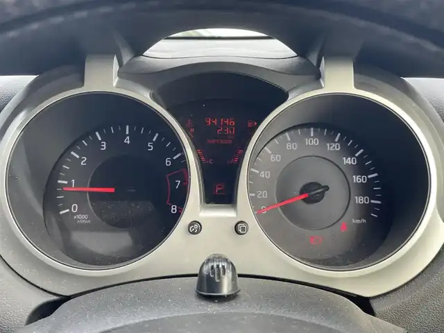 日産 ジューク 15RX タイプV 千葉県 2012(平24)年 9.5万km サファイアブラック 社外16インチアルミホイール/前後ドライブレコーダー（AG422-DRC）/純正ホイールキャップ付き夏タイヤ積込/プッシュスタート/ETC/フォグ/電動格納ミラー/ドアバイザー/レべライザー/保証書
