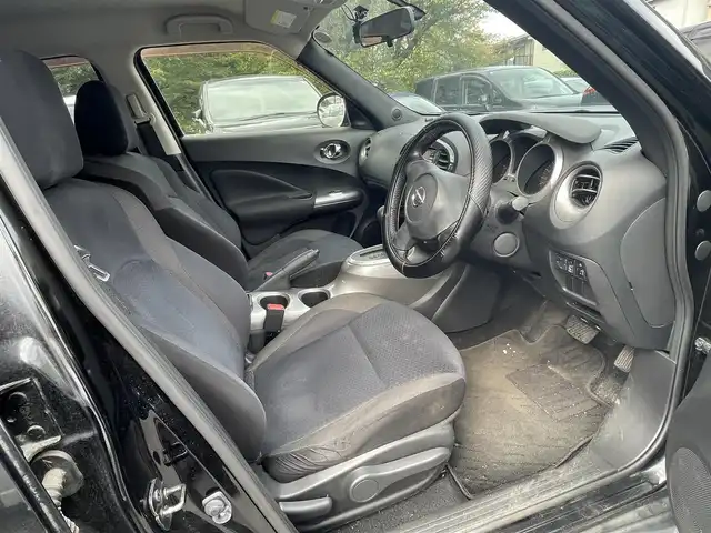 日産 ジューク 15RX タイプV 千葉県 2012(平24)年 9.5万km サファイアブラック 社外16インチアルミホイール/前後ドライブレコーダー（AG422-DRC）/純正ホイールキャップ付き夏タイヤ積込/プッシュスタート/ETC/フォグ/電動格納ミラー/ドアバイザー/レべライザー/保証書