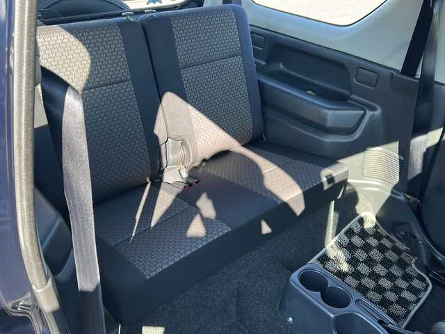 スズキ ジムニー XG 道東・釧路十勝 2011(平23)年 7.3万km ノクターンブルーパール 4WD/社外オーディオ　/ＣＤ再生　/リモコンキー　/純正１６インチアルミホイール　/社外フロアマット