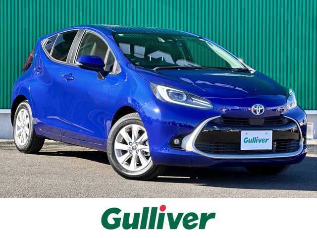 トヨタ アクア Z 宮城県 2022(令4)年 0.5万km ダークブルーマイカM 合成皮革パッケージ/・合皮/ストライプ柄ファブリックコンビシート/・パワーシート（運転席）/・シートヒーター（運転席/助手席）/・ステアリングヒーター/＝＝＝/セーフティセンス/・プリクラッシュセーフティ/・レーントレーシングアシスト/・レーダークルーズコントロール/・オートマチックハイビーム/・ロードサインアシスト/先行車発進告知機能/パーキングサポートブレーキ（前後方静止物）/10.5インチディスプレイオーディオ/・ナビ機能付/・Bluetooth/バックカメラ/ドライブレコーダー/AC100V/1500Wアクセサリーコンセント/革巻きステアリング/ステアリングスイッチ/LEDヘッドランプ/LEDフロントフォグランプ/オートライト/スマートキー＆プッシュスタート/スペアキー1本/電動格納ミラー/純正15インチAW/純正フロアマット/W/サイド/カーテンエアバッグ