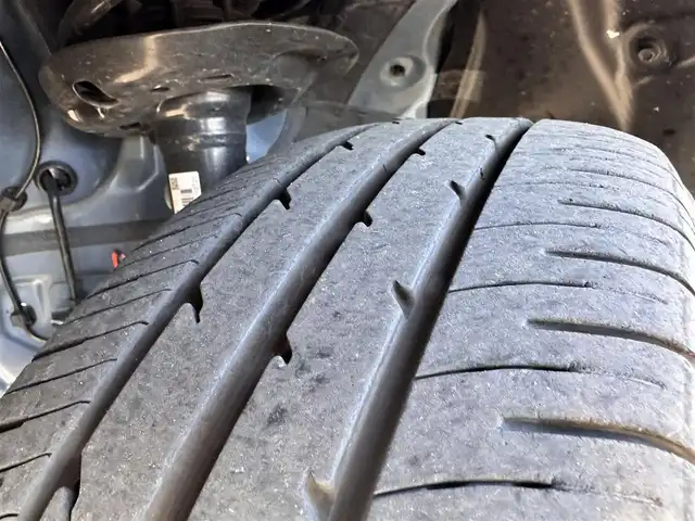 トヨタ アクア Z 宮城県 2022(令4)年 0.5万km ダークブルーマイカM 合成皮革パッケージ/・合皮/ストライプ柄ファブリックコンビシート/・パワーシート（運転席）/・シートヒーター（運転席/助手席）/・ステアリングヒーター/＝＝＝/セーフティセンス/・プリクラッシュセーフティ/・レーントレーシングアシスト/・レーダークルーズコントロール/・オートマチックハイビーム/・ロードサインアシスト/先行車発進告知機能/パーキングサポートブレーキ（前後方静止物）/10.5インチディスプレイオーディオ/・ナビ機能付/・Bluetooth/バックカメラ/ドライブレコーダー/AC100V/1500Wアクセサリーコンセント/革巻きステアリング/ステアリングスイッチ/LEDヘッドランプ/LEDフロントフォグランプ/オートライト/スマートキー＆プッシュスタート/スペアキー1本/電動格納ミラー/純正15インチAW/純正フロアマット/W/サイド/カーテンエアバッグ