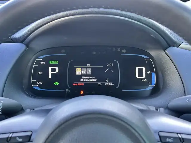 トヨタ アクア Z 宮城県 2022(令4)年 0.5万km ダークブルーマイカM 合成皮革パッケージ/・合皮/ストライプ柄ファブリックコンビシート/・パワーシート（運転席）/・シートヒーター（運転席/助手席）/・ステアリングヒーター/＝＝＝/セーフティセンス/・プリクラッシュセーフティ/・レーントレーシングアシスト/・レーダークルーズコントロール/・オートマチックハイビーム/・ロードサインアシスト/先行車発進告知機能/パーキングサポートブレーキ（前後方静止物）/10.5インチディスプレイオーディオ/・ナビ機能付/・Bluetooth/バックカメラ/ドライブレコーダー/AC100V/1500Wアクセサリーコンセント/革巻きステアリング/ステアリングスイッチ/LEDヘッドランプ/LEDフロントフォグランプ/オートライト/スマートキー＆プッシュスタート/スペアキー1本/電動格納ミラー/純正15インチAW/純正フロアマット/W/サイド/カーテンエアバッグ