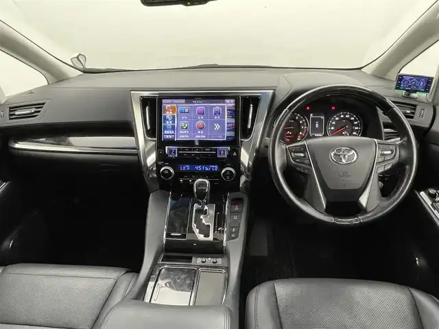 トヨタ アルファード S Cパッケージ 熊本県 2018(平30)年 5.5万km ホワイトパールクリスタルシャイン 社外11型ナビゲーション/社外12.8型後席フリップダウンモニター(PXH12X-R-AV)/Bluetooth/CD/DVD/純正前方ドライブレコーダー/バックカメラ/ビルトインETC/両側パワースライドドア/トヨタセーフティーセンス/・衝突軽減ブレーキ/・レーダークルーズコントロール/・先行車発進お知らせ/・車線逸脱警報機能/横滑り防止/電動リアゲート/前席パワーシート/前席シートヒーター/前席エアーシート/LEDヘッドライト/フォグランプ/モデリスタエアロ/オートライト/オートマチックハイビーム/LEDヘッドライト/フォグライト/スマートキー/プッシュスタート/スペアキー1本/保証書/取扱説明書