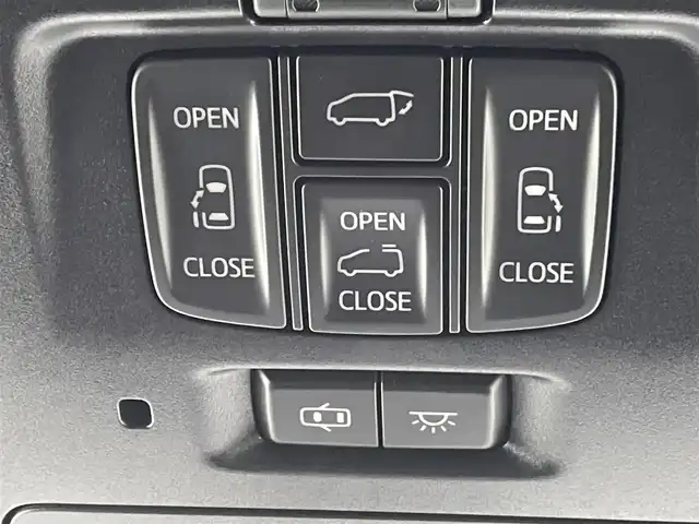 トヨタ アルファード S Cパッケージ 熊本県 2018(平30)年 5.5万km ホワイトパールクリスタルシャイン 社外11型ナビゲーション/社外12.8型後席フリップダウンモニター(PXH12X-R-AV)/Bluetooth/CD/DVD/純正前方ドライブレコーダー/バックカメラ/ビルトインETC/両側パワースライドドア/トヨタセーフティーセンス/・衝突軽減ブレーキ/・レーダークルーズコントロール/・先行車発進お知らせ/・車線逸脱警報機能/横滑り防止/電動リアゲート/前席パワーシート/前席シートヒーター/前席エアーシート/LEDヘッドライト/フォグランプ/モデリスタエアロ/オートライト/オートマチックハイビーム/LEDヘッドライト/フォグライト/スマートキー/プッシュスタート/スペアキー1本/保証書/取扱説明書
