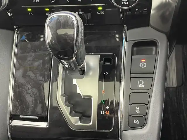 トヨタ アルファード S Cパッケージ 熊本県 2018(平30)年 5.5万km ホワイトパールクリスタルシャイン 社外11型ナビゲーション/社外12.8型後席フリップダウンモニター(PXH12X-R-AV)/Bluetooth/CD/DVD/純正前方ドライブレコーダー/バックカメラ/ビルトインETC/両側パワースライドドア/トヨタセーフティーセンス/・衝突軽減ブレーキ/・レーダークルーズコントロール/・先行車発進お知らせ/・車線逸脱警報機能/横滑り防止/電動リアゲート/前席パワーシート/前席シートヒーター/前席エアーシート/LEDヘッドライト/フォグランプ/モデリスタエアロ/オートライト/オートマチックハイビーム/LEDヘッドライト/フォグライト/スマートキー/プッシュスタート/スペアキー1本/保証書/取扱説明書