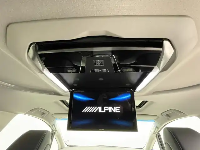 トヨタ アルファード S Cパッケージ 熊本県 2018(平30)年 5.5万km ホワイトパールクリスタルシャイン 社外11型ナビゲーション/社外12.8型後席フリップダウンモニター(PXH12X-R-AV)/Bluetooth/CD/DVD/純正前方ドライブレコーダー/バックカメラ/ビルトインETC/両側パワースライドドア/トヨタセーフティーセンス/・衝突軽減ブレーキ/・レーダークルーズコントロール/・先行車発進お知らせ/・車線逸脱警報機能/横滑り防止/電動リアゲート/前席パワーシート/前席シートヒーター/前席エアーシート/LEDヘッドライト/フォグランプ/モデリスタエアロ/オートライト/オートマチックハイビーム/LEDヘッドライト/フォグライト/スマートキー/プッシュスタート/スペアキー1本/保証書/取扱説明書