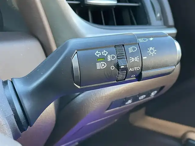 レクサス ＥＳ 300h バージョンL 愛知県 2020(令2)年 6.6万km ソニッククォーツ サンルーフ /純正メーカーナビ/フルセグTV/BT/パノラミックビューモニター/ビルトイン2.0ETC/純正18インチAW/レクサスセーフティシステム/ブラインドスポットモニター/レーダークルーズコントロール/クリアランスソナー /ヘッドアップディスプレイ/レザーシート /前席メモリー付きパワーシート/全席シートヒーター /前席エアシート /ハンドルヒーター /電動リアサンシェード/純正フロアマット/取説、保証書/スペアキー×2