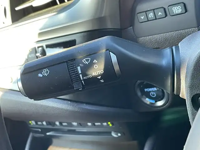 レクサス ＥＳ 300h バージョンL 愛知県 2020(令2)年 6.6万km ソニッククォーツ サンルーフ /純正メーカーナビ/フルセグTV/BT/パノラミックビューモニター/ビルトイン2.0ETC/純正18インチAW/レクサスセーフティシステム/ブラインドスポットモニター/レーダークルーズコントロール/クリアランスソナー /ヘッドアップディスプレイ/レザーシート /前席メモリー付きパワーシート/全席シートヒーター /前席エアシート /ハンドルヒーター /電動リアサンシェード/純正フロアマット/取説、保証書/スペアキー×2
