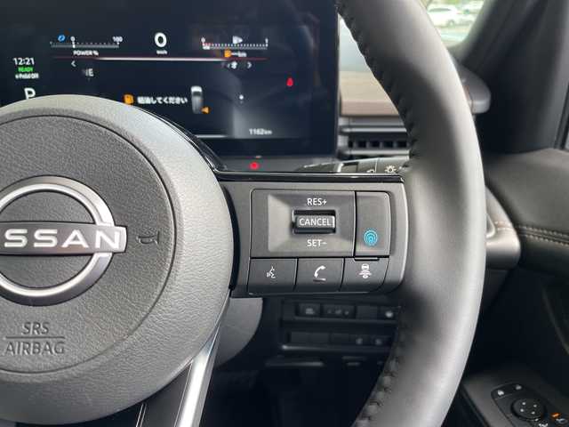 日産 セレナ e－パワー ハイウェイスター V 愛知県 2023(令5)年 0.2万km 赤 プロパイロット/純正12.3型ディズプレイオーディオナビ/フリップダウンモニター/フルセグ/全方位カメラ/両側パワースライドドア/ハンズフリースライドドア/コーナーセンサー/ワイヤレス充電器/ブラインドスポットモニター/LEDヘッドライト/オートマチックハイビーム/インテリジェントミラー/リアオートエアコン/ドライブレコーダー/シートヒーター/純正アルミホイール/ステアリングスイッチ/スマートキー/プッシュスタート