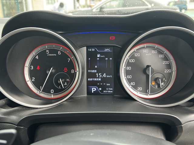 スズキ スイフト RSt 愛知県 2017(平29)年 3万km ピュアホワイトP ディーラーオプションナビ/全方位カメラ/パドルシフト/プッシュスタート/純正フロアマット/横滑り防止/前ドライブレコーダー/ＥＴＣ/Ｄドライブレコーダー/純正ドアバイザー/ＡＣＣ/オートライト/フォグランプ/LEDヘッドライト/盗難防止/スペアキー/バックカメラ/保証書/取扱説明書