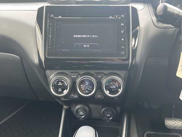 スズキ スイフト RSt 愛知県 2017(平29)年 3万km ピュアホワイトP ディーラーオプションナビ/全方位カメラ/パドルシフト/プッシュスタート/純正フロアマット/横滑り防止/前ドライブレコーダー/ＥＴＣ/Ｄドライブレコーダー/純正ドアバイザー/ＡＣＣ/オートライト/フォグランプ/LEDヘッドライト/盗難防止/スペアキー/バックカメラ/保証書/取扱説明書