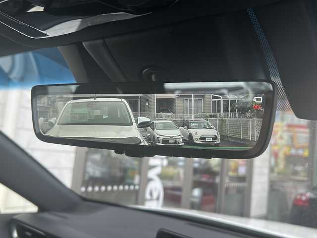 トヨタ ハリアー G 埼玉県 2021(令3)年 3.9万km ホワイトパールクリスタルシャイン メーカーナビ /(AM/FM/USB/Bluetooth/AUX)/ETC2.0 /ワンオーナー/バックカメラ　/ドラレコ付きデジタルインナーミラー　/ステアリングスイッチ　/コーナーセンサー　/電動格納ミラー　/クルコン追従　/オートライト　/オートハイビーム　/純正フロア　/パワーバックドア　/パワーシート(D)/オートホールド/プッシュスタート/イモビライザー/ISOFIX/ドアバイザー/プリクラッシュセーフティー/積込タイヤ４本(純正AW18インチ)/取扱説明書/保証書/スペアキー１本/スマートキー