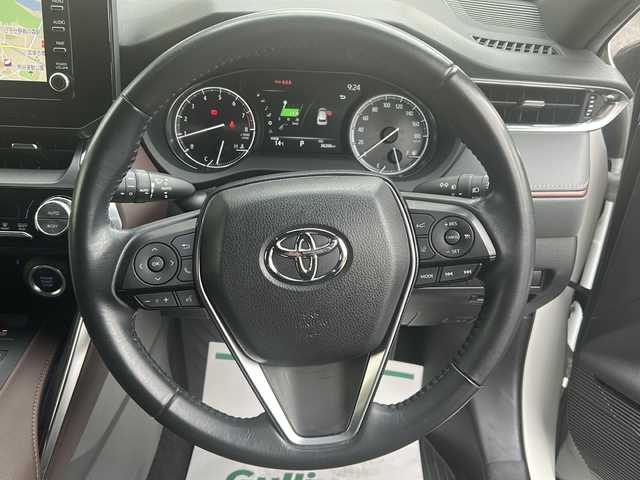 トヨタ ハリアー G 埼玉県 2021(令3)年 3.9万km ホワイトパールクリスタルシャイン メーカーナビ /(AM/FM/USB/Bluetooth/AUX)/ETC2.0 /ワンオーナー/バックカメラ　/ドラレコ付きデジタルインナーミラー　/ステアリングスイッチ　/コーナーセンサー　/電動格納ミラー　/クルコン追従　/オートライト　/オートハイビーム　/純正フロア　/パワーバックドア　/パワーシート(D)/オートホールド/プッシュスタート/イモビライザー/ISOFIX/ドアバイザー/プリクラッシュセーフティー/積込タイヤ４本(純正AW18インチ)/取扱説明書/保証書/スペアキー１本/スマートキー
