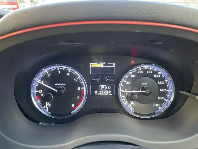 スバル レヴォーグ 1．6GT－S アイサイト 道央・札幌 2014(平26)年 11.8万km クリスタルホワイトP 登録時走行距離117/852km/　４　W　D　/アイサイト/純正SDナビ(CD/DVD/FM/AM/SD/BT)/フルセグテレビ（走行中視聴可能）/バックカメラ/アイドリングストップ/ウィンカーミラー/クルーズコントロール（追従走行あり）/ドアバイザー/プッシュスタート/ETC/MTモード付AT/パドルシフト/USB入力端子/純正ドライブレコーダー/パワーシート（運転席/助手席）/純正フロアマット/横滑り防止装置/レーンキープアシスト/盗難防止装置/オートライト/衝突軽減ブレーキ/フォグランプ/リアフォグランプ/革巻きステアリング/ステアリングスイッチ/イルミネーションコントロール/ワイパー間欠時間コントローラー/ヒルホールドスイッチ/社外エンジンスターター/電動格納ミラー/バニティミラー