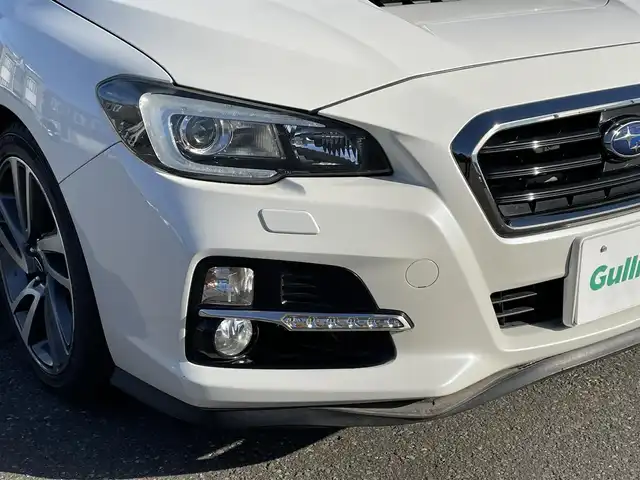 スバル レヴォーグ 1．6GT－S アイサイト 道央・札幌 2014(平26)年 11.8万km クリスタルホワイトP 登録時走行距離117/852km/　４　W　D　/アイサイト/純正SDナビ(CD/DVD/FM/AM/SD/BT)/フルセグテレビ（走行中視聴可能）/バックカメラ/アイドリングストップ/ウィンカーミラー/クルーズコントロール（追従走行あり）/ドアバイザー/プッシュスタート/ETC/MTモード付AT/パドルシフト/USB入力端子/純正ドライブレコーダー/パワーシート（運転席/助手席）/純正フロアマット/横滑り防止装置/レーンキープアシスト/盗難防止装置/オートライト/衝突軽減ブレーキ/フォグランプ/リアフォグランプ/革巻きステアリング/ステアリングスイッチ/イルミネーションコントロール/ワイパー間欠時間コントローラー/ヒルホールドスイッチ/社外エンジンスターター/電動格納ミラー/バニティミラー