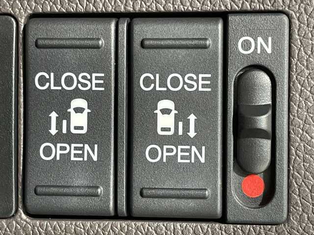 ホンダ フリード ハイブリット G ホンダセンシング 福岡県 2020(令2)年 3.2万km ミッドナイトブルービームM 禁煙車/社外メモリナビ/・CD/DVD/BT/HDMI/フルセグTV/・バックモニター/後席モニター/ホンダセンシング/両側パワースライドドア/ETC/シートヒーター（D/N)/ステアリングリモコン/スマートキー/・プッシュスタート/LEDヘッドライト/・オートライト/純正フロアマット