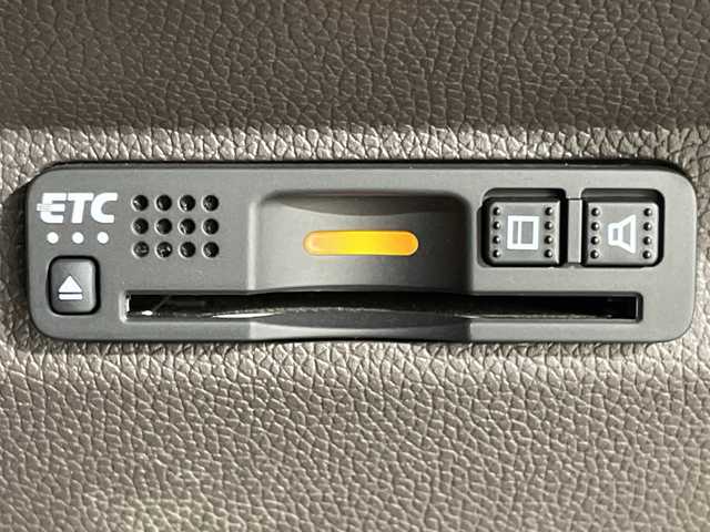 ホンダ フリード ハイブリット G ホンダセンシング 福岡県 2020(令2)年 3.2万km ミッドナイトブルービームM 禁煙車/社外メモリナビ/・CD/DVD/BT/HDMI/フルセグTV/・バックモニター/後席モニター/ホンダセンシング/両側パワースライドドア/ETC/シートヒーター（D/N)/ステアリングリモコン/スマートキー/・プッシュスタート/LEDヘッドライト/・オートライト/純正フロアマット