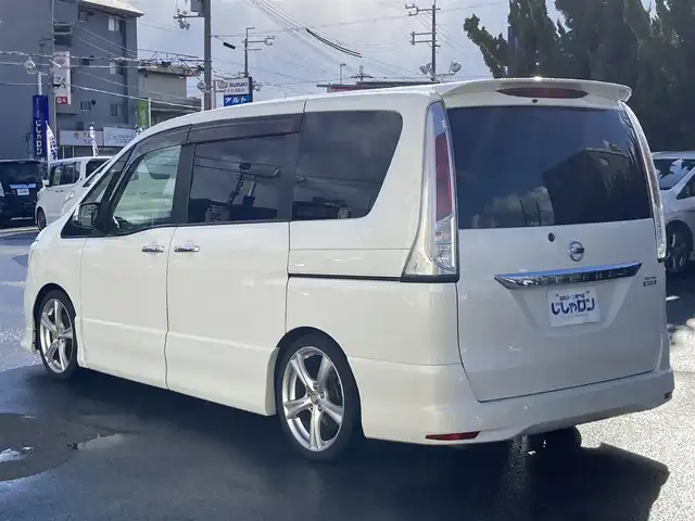 日産 セレナ