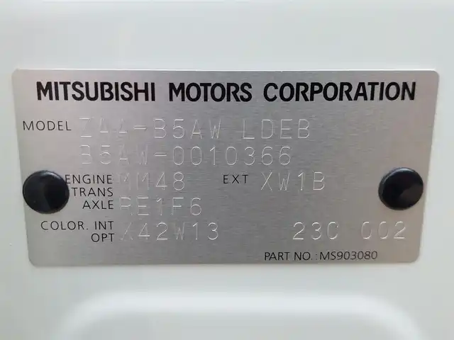 三菱 ｅＫクロス ＥＶ P 東京都 2023(令5)年 0.3万km アメジストブラック/シルキーホワイト 純正9インチナビ/ビルトインETC2.0/シートヒーター/ステアリングヒーター/LEDヘッドライト/オートライト/e-Assist/衝突被害軽減ブレーキシステム/車線逸脱警報システム/踏み間違い衝突防止アシスト/オートマチックハイビーム/パーキングセンサー/スマートキー/純正15インチAW