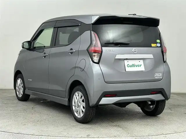 日産 デイズ ハイウェイスターX 道央・札幌 2020(令2)年 4.2万km チタニウムグレーメタリック ・４WD/・寒冷地仕様/・社外SDナビ/　CD/DVD/BT/フルセグ/・アラウンドビューモニター/・エマージェンシーブレーキ/・レーンキープアシスト/・アイドリングストップ/・ハーフレザーシート/・前席シートヒーター/・LEDヘッドライト/・オートライト/・プッシュスタート/・スマートキー/・純正エンジンスターター/・社外AW付夏タイヤ積込(155/65/R14)
