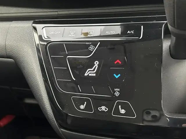 日産 デイズ ハイウェイスターX 道央・札幌 2020(令2)年 4.2万km チタニウムグレーメタリック ・４WD/・寒冷地仕様/・社外SDナビ/　CD/DVD/BT/フルセグ/・アラウンドビューモニター/・エマージェンシーブレーキ/・レーンキープアシスト/・アイドリングストップ/・ハーフレザーシート/・前席シートヒーター/・LEDヘッドライト/・オートライト/・プッシュスタート/・スマートキー/・純正エンジンスターター/・社外AW付夏タイヤ積込(155/65/R14)