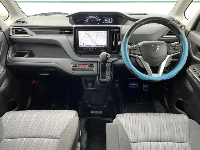 スズキ ソリオ HV SZ 山梨県 2023(令5)年 1.5万km ピュアホワイトパール/ガンメタリック2トーン ワンオーナー/純正ナビ/Bluetooth接続/フルセグTV/全方位カメラ/ETC/両側電動スライドドア/前席シートヒーター/ヘッドアップディスプレイ/パドルシフト/レーダークルーズコントロール/ステアリングスイッチ/スペアキー/取扱説明書/保証書