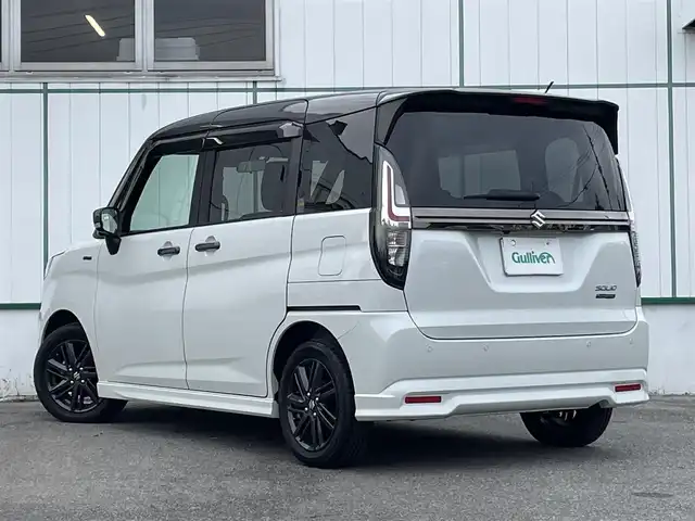 スズキ ソリオ HV SZ 山梨県 2023(令5)年 1.5万km ピュアホワイトパール/ガンメタリック2トーン ワンオーナー/純正ナビ/Bluetooth接続/フルセグTV/全方位カメラ/ETC/両側電動スライドドア/前席シートヒーター/ヘッドアップディスプレイ/パドルシフト/レーダークルーズコントロール/ステアリングスイッチ/スペアキー/取扱説明書/保証書
