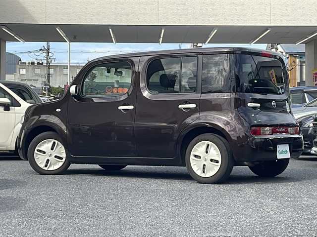 日産 キューブ 15X 大阪府 2017(平29)年 3.9万km ビターショコラ 2トーン 純正ナビ/（CD・DVD・BT・フルセグ）/ドライブレコーダー/純正フロアマット/プッシュスタート/ETC/電動格納ミラー/スペアキーあり/保証書・取扱説明書あり