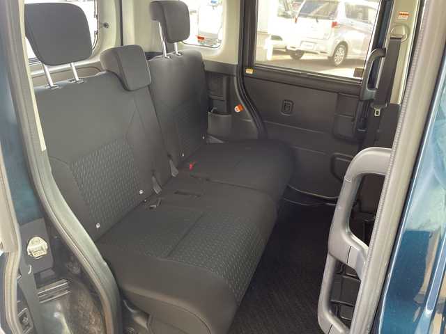 トヨタ ルーミー カスタムG 岐阜県 2023(令5)年 1.4万km レーザーブルークリスタルシャイン /登録時14026km//ワンオーナー//純正9インチディスプレイオーディオ/(AM/FM/フルセグTV/BT/USB)//メーカーパッケージOP(ディスプレイオーディオパッケージ)/(9インチディスプレイオーディオ)/(バックカメラ)/(ステアリングスイッチ)//スマートアシスト/(衝突回避支援ブレーキ機能)/(衝突警報機能)/(車線逸脱警報機能)/(路側逸脱警報)/(ふらつき警報)/(ブレーキ制御付誤発進抑制機能)/(先行車発進お知らせ機能)/(アダプティプドライビングビーム)/(オートハイビーム)/(サイドビューランプ)/(コーナーセンサー)/(標識認識機能)/(全車速追従機能付ACC)//純正フロアマット//純正LEDヘッドライト//純正14インチアルミホイール//ETC