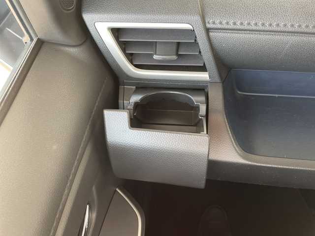 トヨタ ルーミー カスタムG 岐阜県 2023(令5)年 1.4万km レーザーブルークリスタルシャイン /登録時14026km//ワンオーナー//純正9インチディスプレイオーディオ/(AM/FM/フルセグTV/BT/USB)//メーカーパッケージOP(ディスプレイオーディオパッケージ)/(9インチディスプレイオーディオ)/(バックカメラ)/(ステアリングスイッチ)//スマートアシスト/(衝突回避支援ブレーキ機能)/(衝突警報機能)/(車線逸脱警報機能)/(路側逸脱警報)/(ふらつき警報)/(ブレーキ制御付誤発進抑制機能)/(先行車発進お知らせ機能)/(アダプティプドライビングビーム)/(オートハイビーム)/(サイドビューランプ)/(コーナーセンサー)/(標識認識機能)/(全車速追従機能付ACC)//純正フロアマット//純正LEDヘッドライト//純正14インチアルミホイール//ETC