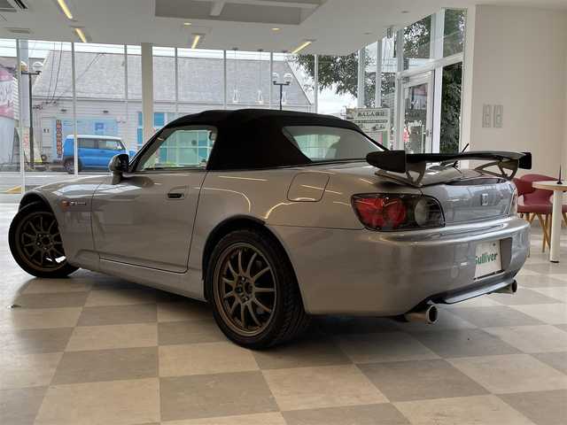 ホンダ Ｓ２０００ 岐阜県 2000(平12)年 9.8万km シルバーストーンメタリック 6MT/WORK17インチアルミホイール/カーボンリアウイング/赤レザーシート/プッシュスタート/純正DVDナビゲーション/FM/AM/AUX/カセットテープ/ETC