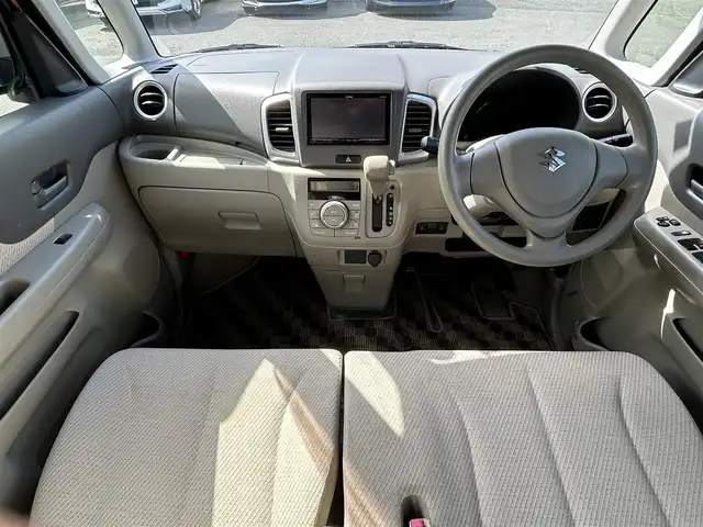 スズキ スペーシア X 福岡県 2014(平26)年 8.6万km キャンドルオレンジメタリック ・ナビ/（BLUETOOTH/フルセグ/バックカメラ/DVD再生機能/・スペアキー/・衝突軽減システム/・アイドリングストップ/・片側パワースライドドア/・電動格納ミラー/・CDチェンジャー/・ドアバイザー/・スマートキー/・ベンチシート/・保証書/・取扱説明書
