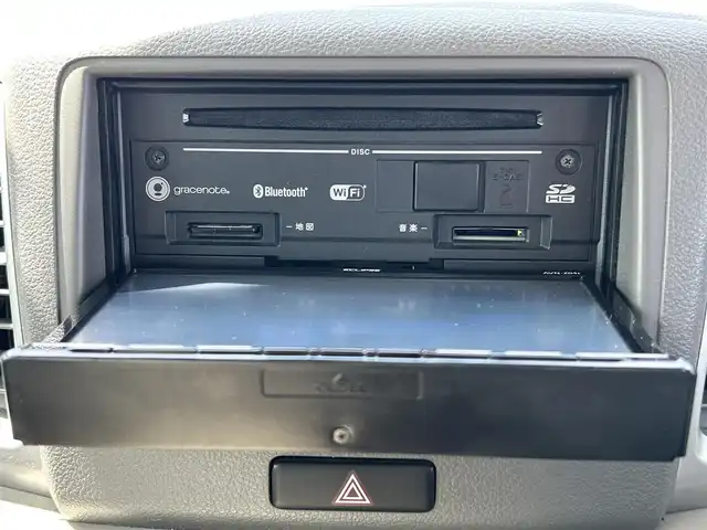 スズキ スペーシア X 福岡県 2014(平26)年 8.6万km キャンドルオレンジメタリック ・ナビ/（BLUETOOTH/フルセグ/バックカメラ/DVD再生機能/・スペアキー/・衝突軽減システム/・アイドリングストップ/・片側パワースライドドア/・電動格納ミラー/・CDチェンジャー/・ドアバイザー/・スマートキー/・ベンチシート/・保証書/・取扱説明書