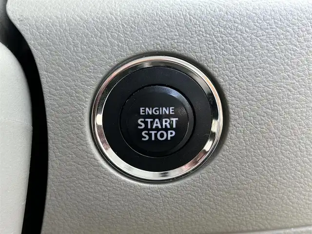 スズキ スペーシア X 福岡県 2014(平26)年 8.6万km キャンドルオレンジメタリック ・ナビ/（BLUETOOTH/フルセグ/バックカメラ/DVD再生機能/・スペアキー/・衝突軽減システム/・アイドリングストップ/・片側パワースライドドア/・電動格納ミラー/・CDチェンジャー/・ドアバイザー/・スマートキー/・ベンチシート/・保証書/・取扱説明書